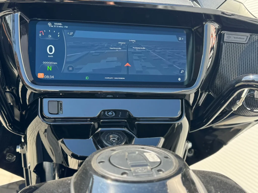 Street Glide Limited FLHXL