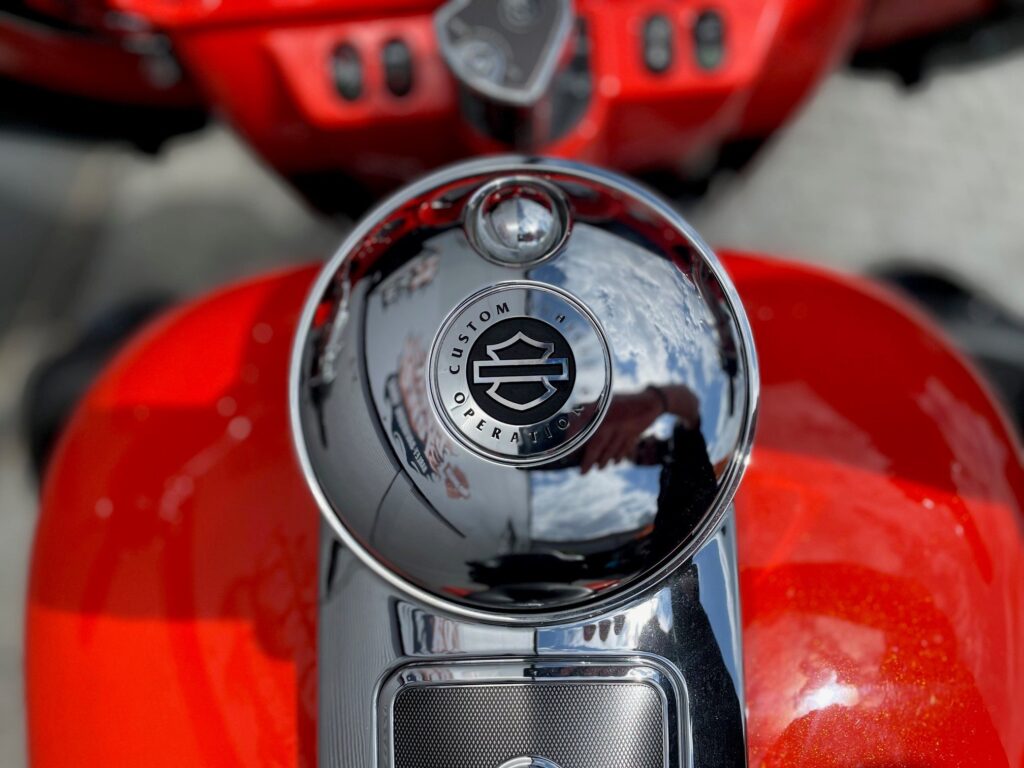 CVO FLHTCUSE Ultra Classic Electra Glide