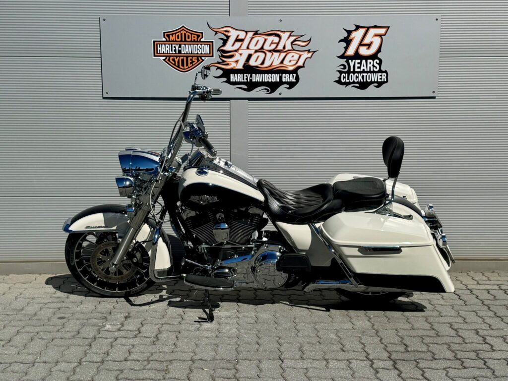 Touring Road King FLHR