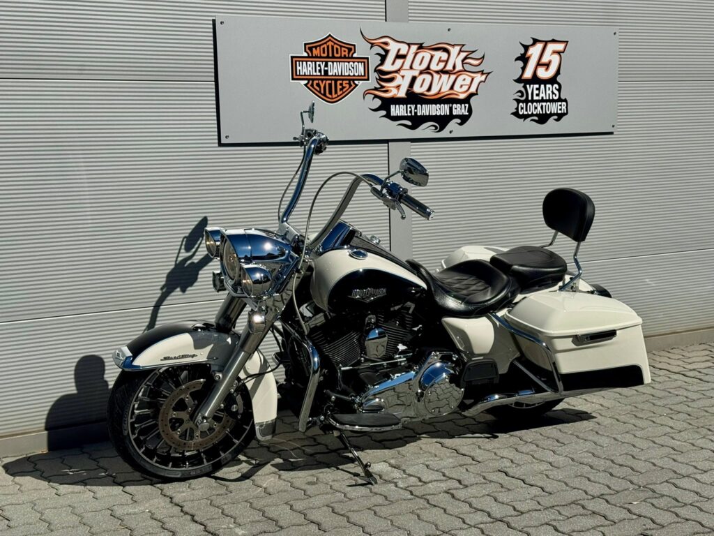Touring Road King FLHR